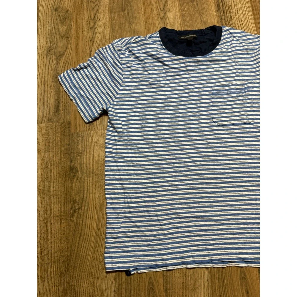 Banana Republic T-Shirt Mens Medium Blue Adult Striped Pocket 100% Linen